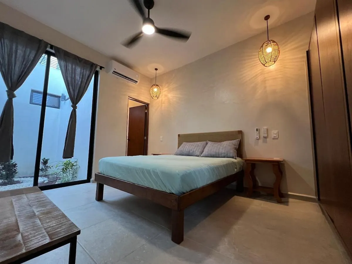 Holiday home La Casa De La Celosia Cozumel