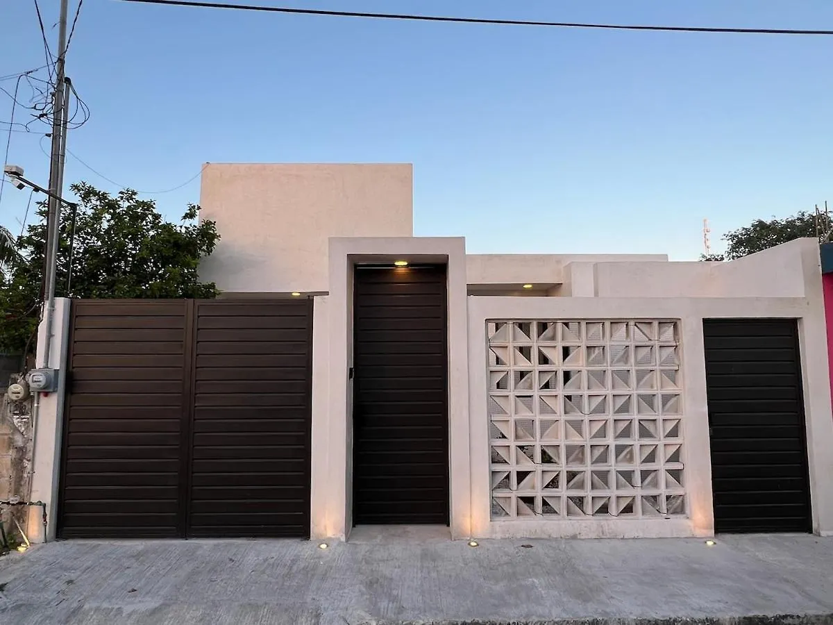 La Casa De La Celosia Cozumel